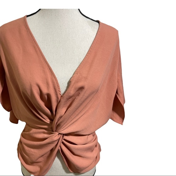 Astr the label short sleeve front twist top blouse size medium elastic waist - Picture 3 of 12